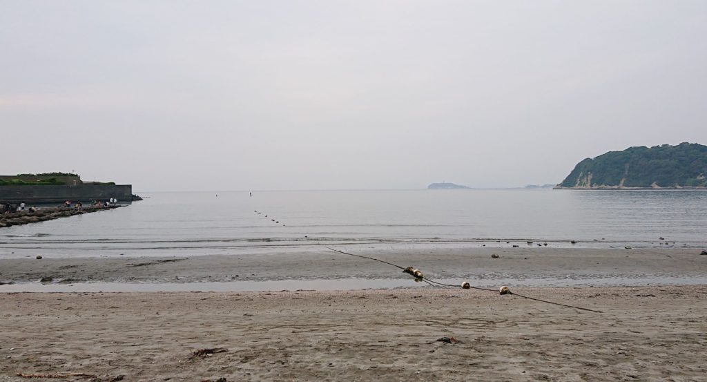 逗子海岸　東浜から江ノ島望む　（2020年5月26日） / Enoshima from Zushi beach