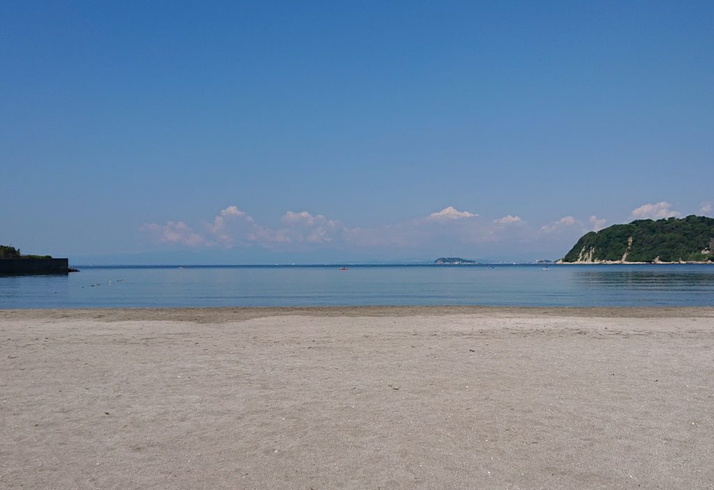 逗子海岸　東浜より江ノ島望む（2020年5月29日） / Enoshima from Zushi Beach
