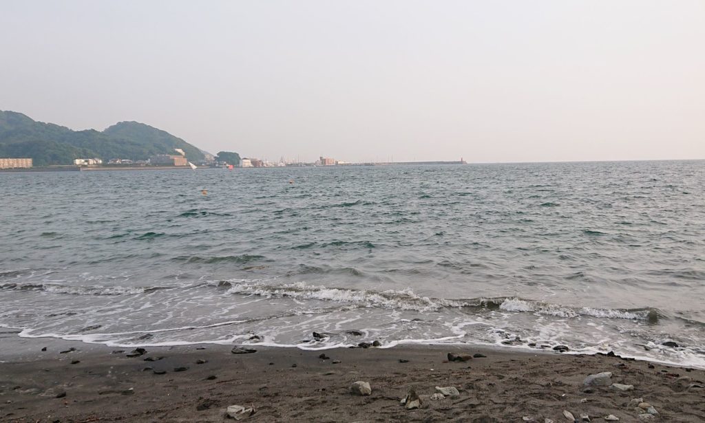 逗子海岸　西浜から葉山望む / Hayama from Zushi Beach (2020 June 4th)