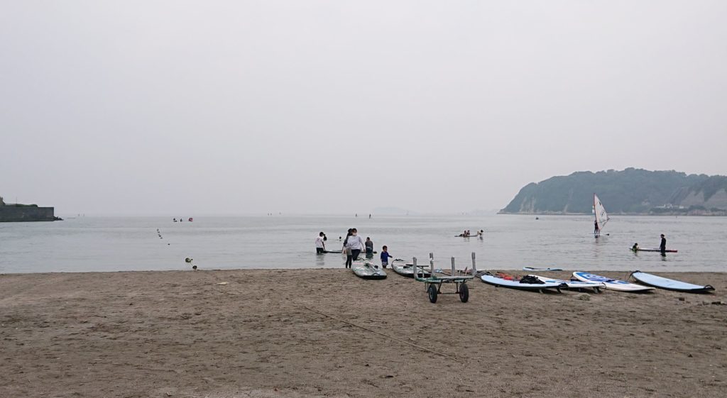 逗子海岸　東浜から江ノ島望む / Enoshima from Zushi Beach (2020 June 6th)