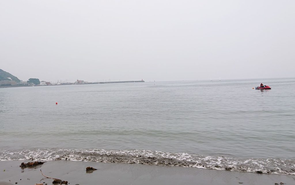 逗子海岸　西浜から葉山望む / Hayama from Zushi Beach (2020 June 6th)