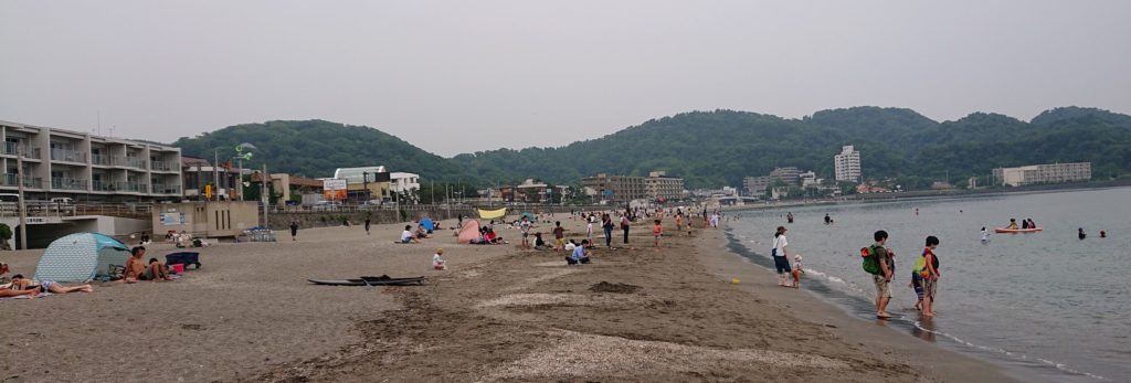 逗子海岸　中央付近 /  on the Zushi Beach (2020 June 6th)