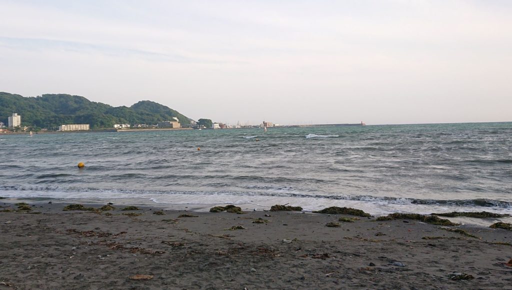 逗子海岸　西浜から葉山望む / Hayama from Zushi Beach (2020 June 9th)