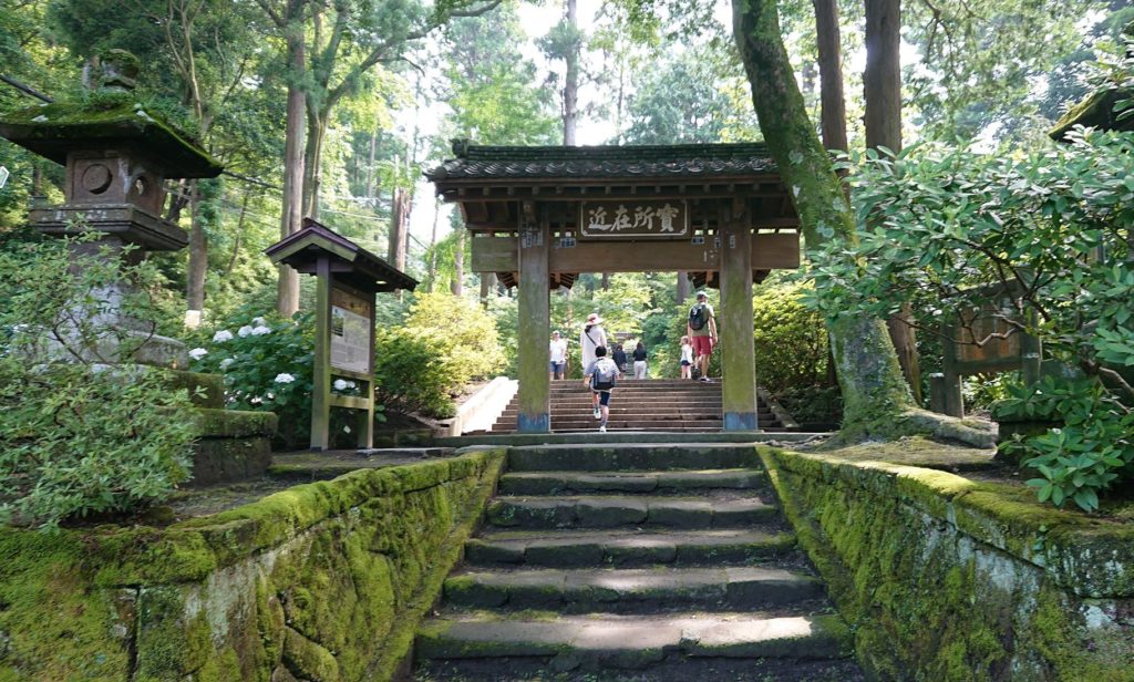 浄智寺　参道（鎌倉） / Approach to Jochiji (Kamakura)
