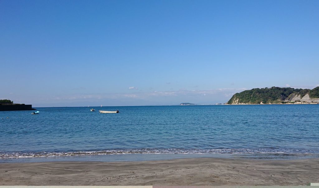 逗子海岸　東浜から江ノ島望む / Enoshima from Zushi Beach (2020 Oct 21st)