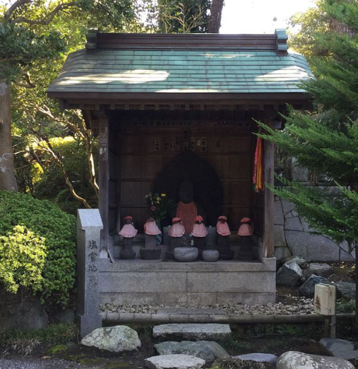 光触寺　塩嘗地蔵 / Salt licking Jizo  in Kosokuji temple (Wikiより)