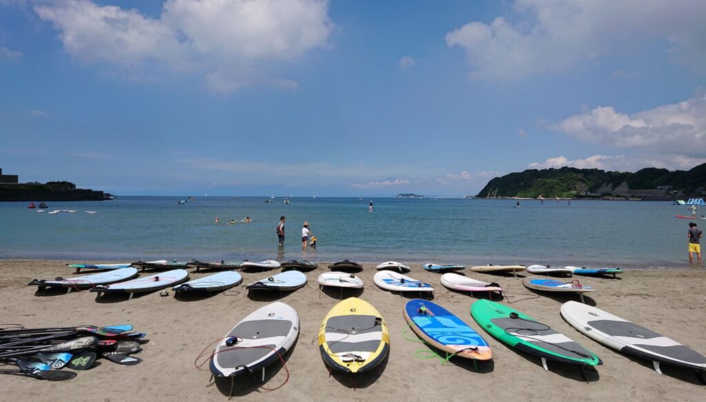 逗子海岸　東浜から江ノ島、富士山望む / Enoshima and Mt.Fuji from Zushi Beach (2021 July 17th)