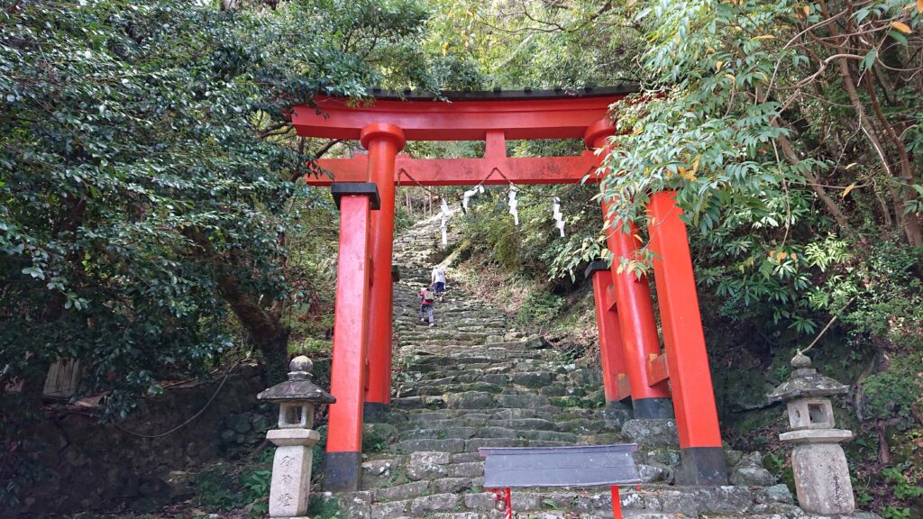 神倉神社 鳥居（Gate of Kamikura Jinja）