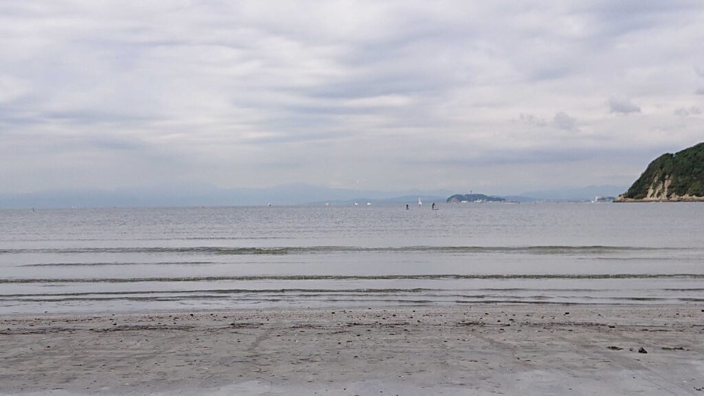 逗子海岸　東浜から富士山と江ノ島望む/ Enoshima and Mt.Fuji from Zushi Beach (2023 Sep 29)