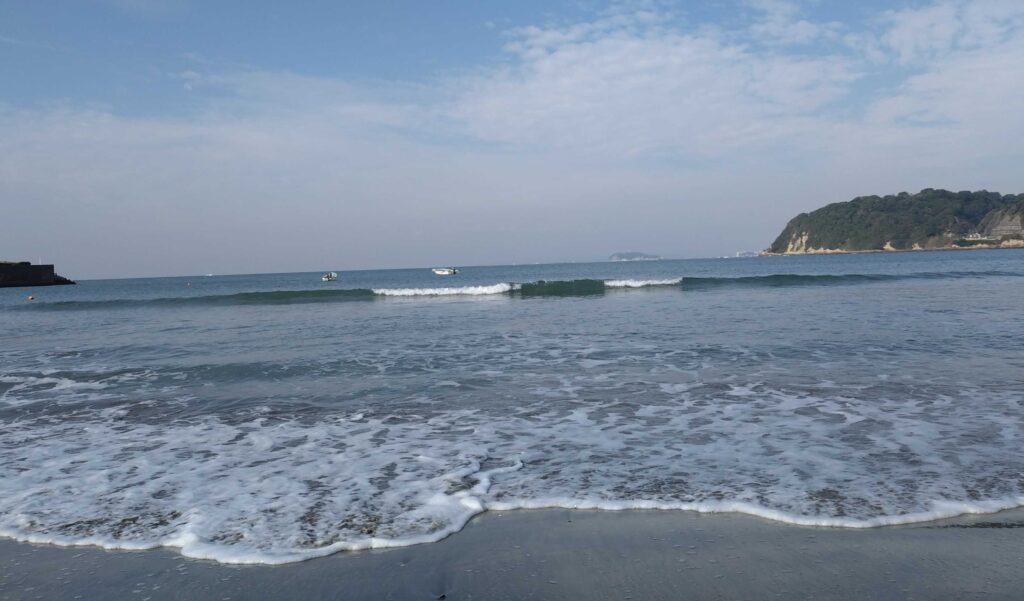 逗子海岸　東浜から富士山と江ノ島望む/ Enoshima and Mt.Fuji from Zushi beach (2024 Nov 1)