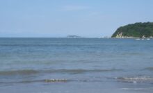 逗子海岸　東浜から富士山と江ノ島望む/ Enoshima and Mt.Fuji from Zushi beach (2025 July 28)